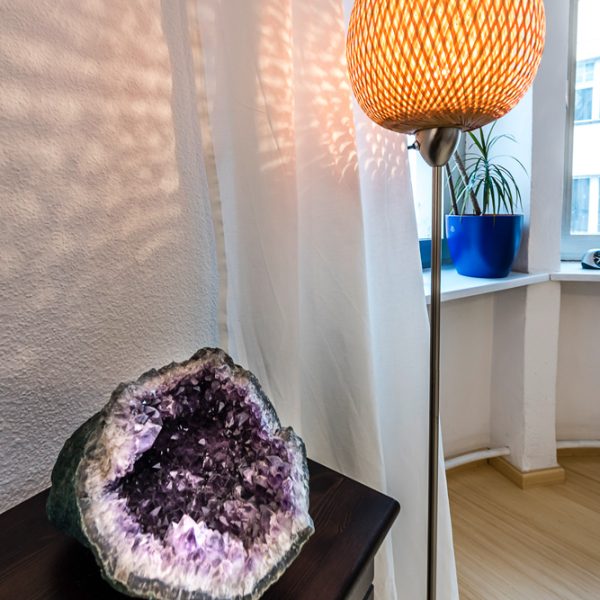 AMBRA - Praxis in Regensburg für Traumatherapie und Körperpsychotherapie Dieter Tatz M.A. Meine therapeutischen Schwerpunkte liegen in der Traumatherapie, der Integrativen Körperpsychotherapie, und der Atemtherapie. Außerdem biete ich Kurse an für Trauma & Bewusstsein, Holotropes Atmen, Stabilisierungsgruppe für Menschen mit Traumafolgestörungen (THZO) und Trauma- & Tension Releasing Exercises (TRE).